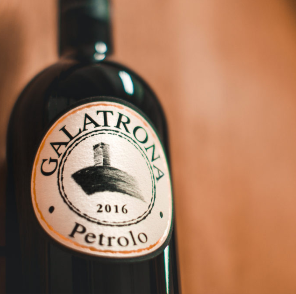 Petrolo Galatrona wine label